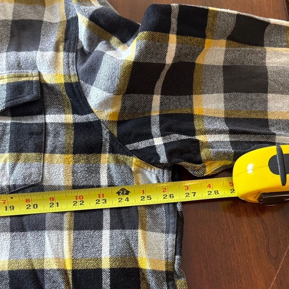 The North Face Men’s XXL Outdoors/Workwear Plaid Flannel Button Down Shirt